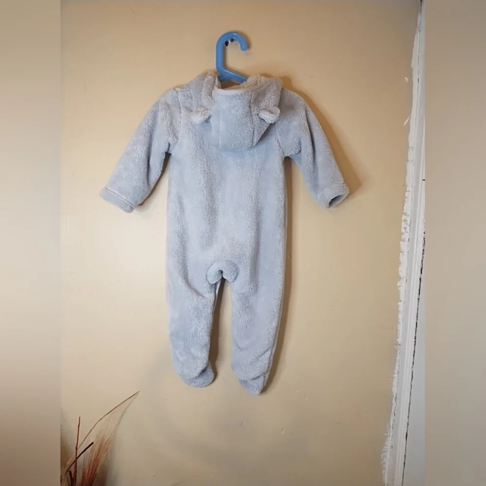The Little White Company Cozy Gray‎ Hooded Kids One Piece Size 9-12 Months